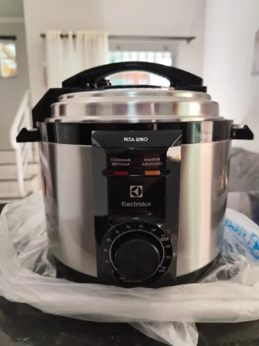 Panela de pressão elétrica