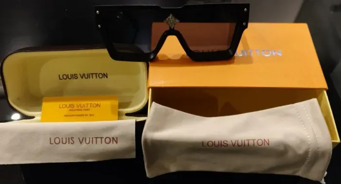 Óculos de Sol Luxo LV Cyclone Preto - Kit Premium Completo