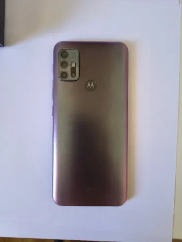 Celular Motorola Moto G30 c/ caixa, carregador e fones de ouvido originais