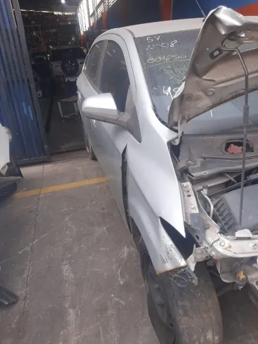 SUCATA CHEVROLET ONIX 1.4 2015 (RETIRADA DE PEÇAS)