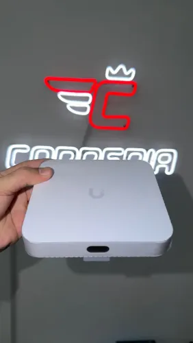 Roteador Ubiquiti UniFi Gateway Ultra UCG 1Gbps