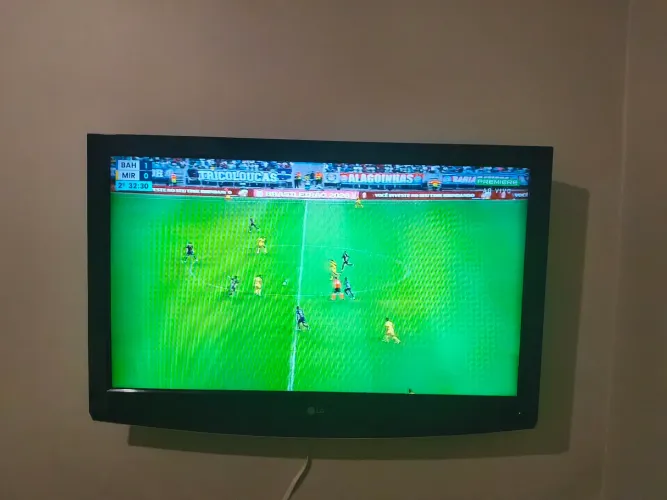 Vendo Duas TVs LG