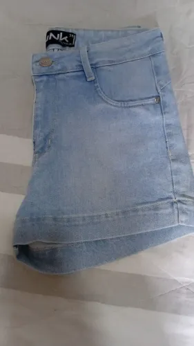 Short Jeans Mom Minimalista UNK - O Curinga Essencial! ?