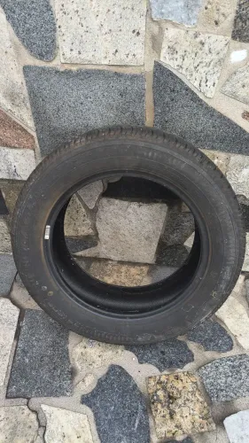 Pneus 185/60/15