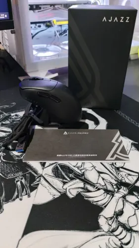 Mouse Ajazz AJ179 Pro com Dock de Carregamento - 8K - Paw 3395 - 32000 dpi - Novo
