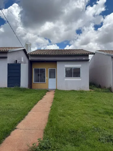 Casa a venda no condomínio flamboyant 2