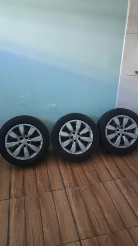 Aros de corola com Pneu vem no pv