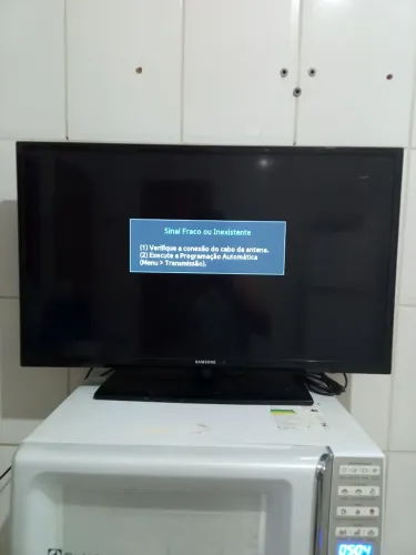 Tv Samsung 32" ( não é smart)