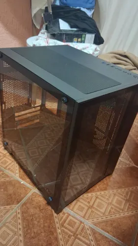 Gabinete Gamer Aquario, Mancer CV100 