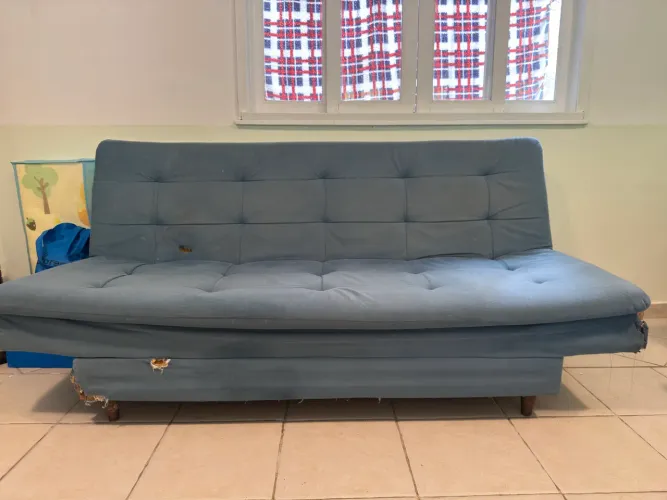 Sofá-cama USADO