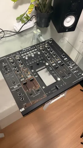 Mixer DJ Pioneer DJM 2000 Nexus Funcionando