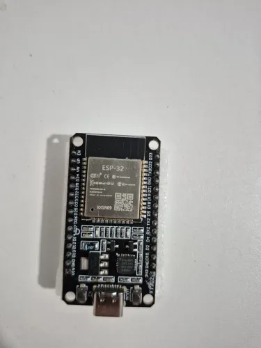 ESP32 DevKit V1 ESP32-WROOM WiFi Bluetooth USB-C CP2102 IoT
