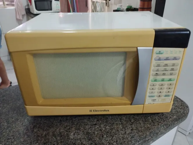 Microondas Eletrolux 28 litros ME28S