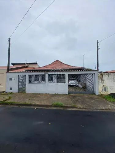 Casa para venda e locação no bairro Jardim Sumarezinho, em Hortolândia/SP