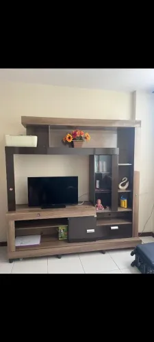 Estante de sala