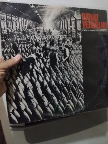 Lp Barão vermelho- Declare guerra -1986( sem encarte)