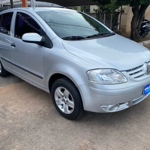 Volkswagen Fox Plus 1.0mi/ 1.0mi Total Flex 8V 4P 2005