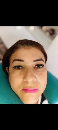 Cílios/design com henna