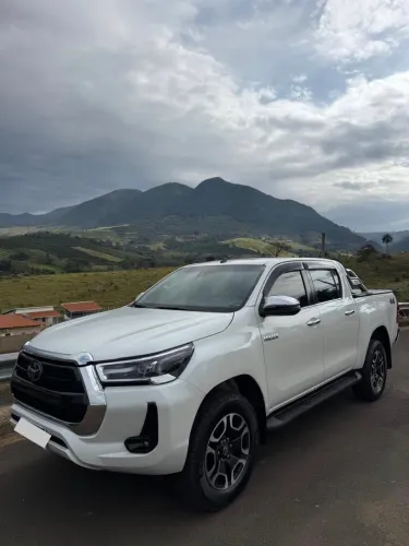Toyota Hilux CD SRX 4X4 2.8 TDI 16V Diesel Aut. 2021