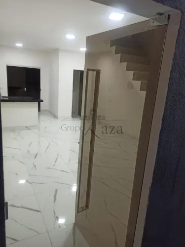 Casa Sobrado em Jacareí