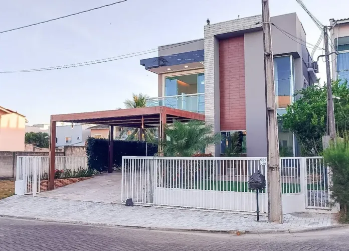 Casa para Locação condomínio Jardins da Serra com 4 Quartos