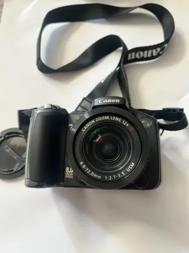 Canon PowerShot S5 IS 8 MP CCD 3264 x 2448 pixels 1/2.5" Preto + bolsa + carregador pilhas