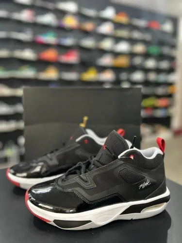 AIR JORDAN STAY LOYAL 3
