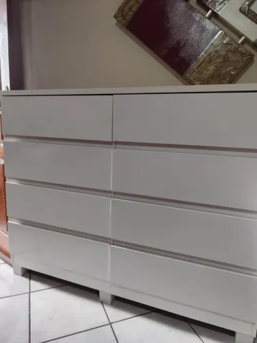 Venda de uma cômoda
