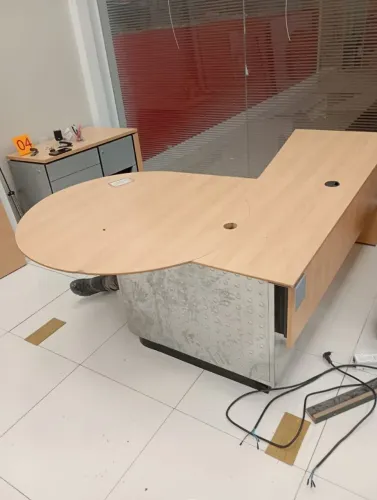 Mesa de Escritório/ Recepção
