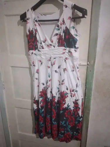 LINDO vestido frente única semi-novo!!!