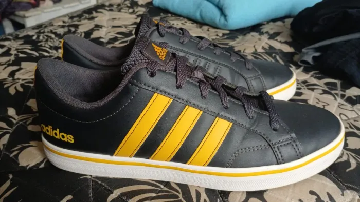 Tênis adidas original 