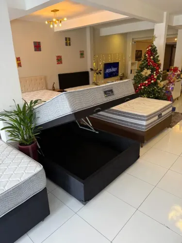 Cama de Casal BAÚ COM COLCHÃO NOVO - ENTREGAMOS!!