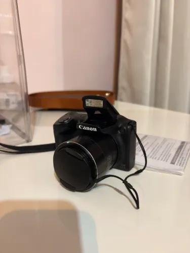 Canon 410is 20 Megapixels