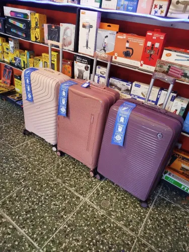 Mala de 28kg Grande 75cm Rodas 360° Cadeado Código de Bloqueio Material Polipropileno