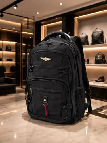 Mochila masculina reforçada.