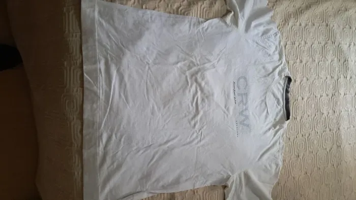 3 Camisetas da conceituada grife Crawford tam.gg em dinheiro