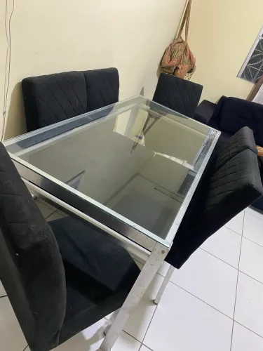 MESA DE VIDRO E ALUMÍNIO 6 CADEIRAS