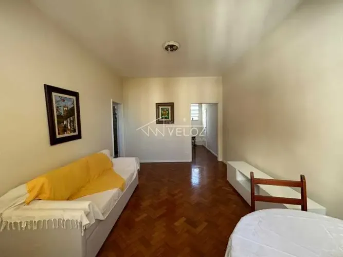 Apartamento - / Residencial / Catete