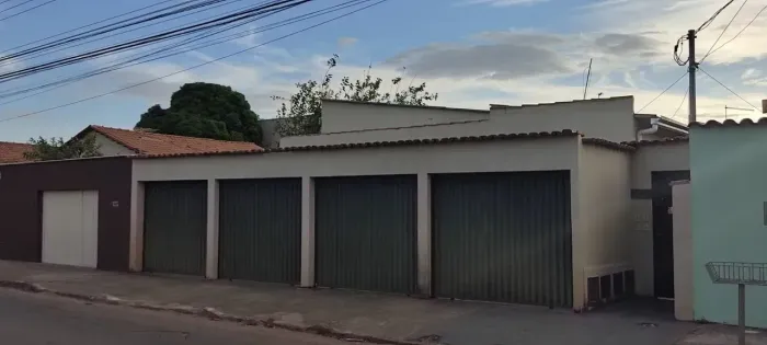 Kitnet para locação com 2 quartos e vaga de garagem Setor Garavelo, Goiânia/GO