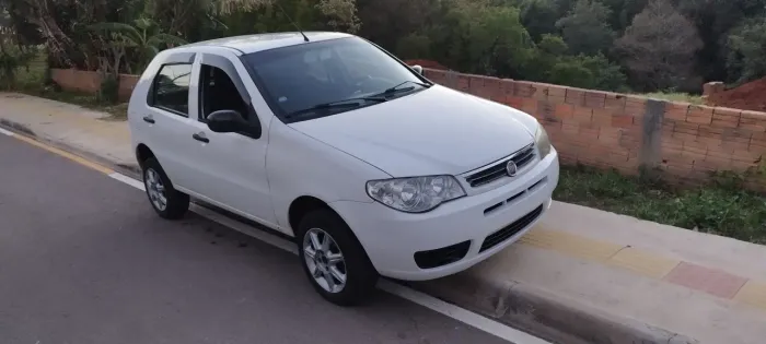 Fiat Palio Celebration 1.0 Fire Flex 8V 4P 2014