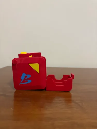 Beyblade Metal Estojo de Implantação Rápida