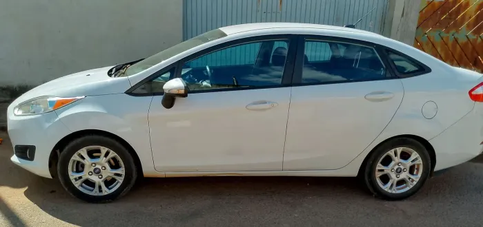 Ford Fiesta Sedan 1.6 16V Flex Mec. 2015