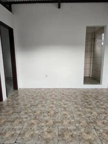 Alugo apartamento com 3 quartos em Paripe - Salvador - BA