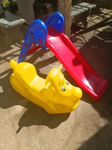 Escorregador infantil 