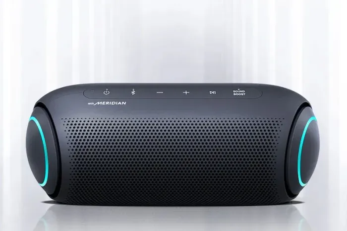 Caixa De Som Portátil LG Xboom Go PL7 Bluetooth Meridian Surround 24h De Bateria IPX5
