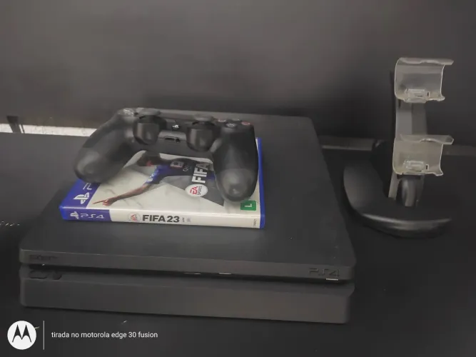 Playstation 4 slim
