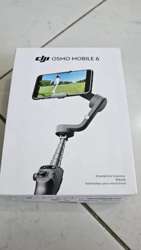 Estabilizador para celular DJI Osmo 6 Preto