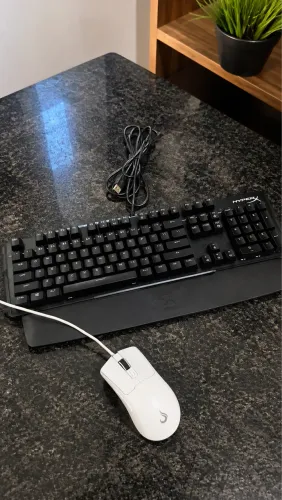 Kit Mouse e teclado HyperX