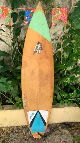 Vendo prancha surf usada