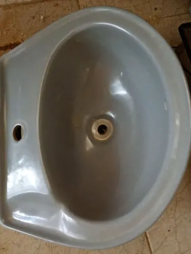 Pias de Banheiro.